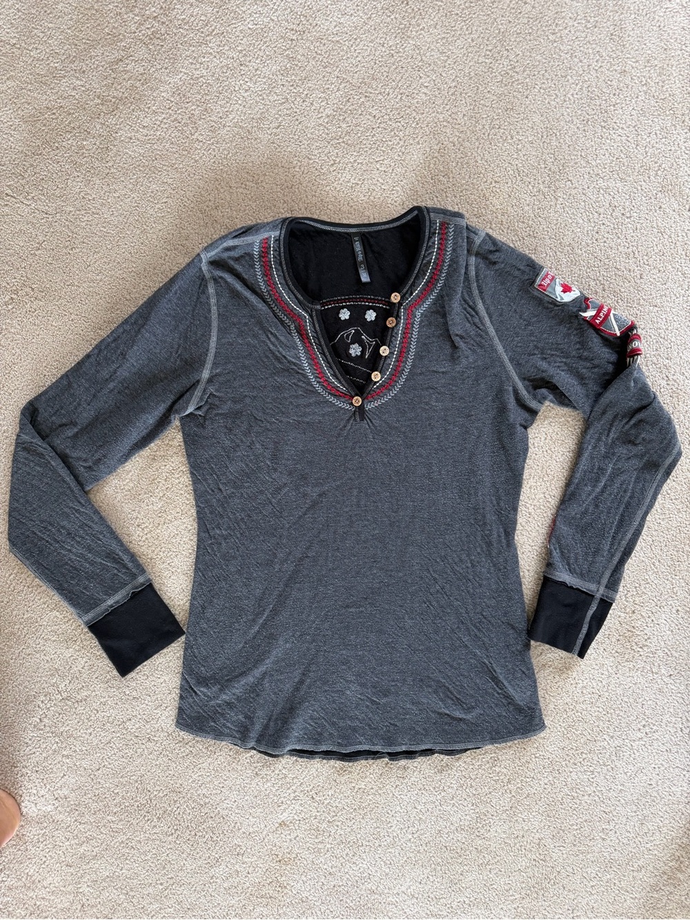 Alp-n-Rock Charcoal Embroidered Long-Sleeve V-Neck Tee